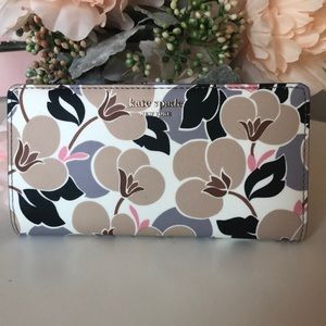 Kate spade large slim bifold wallet